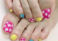 ホロフラワーのフットネイル♡