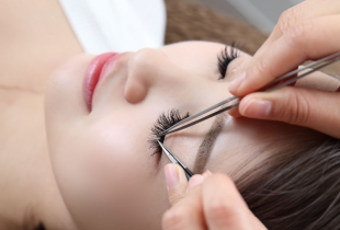 EyeLash　Salon　Blanc  イオンモール砺波店