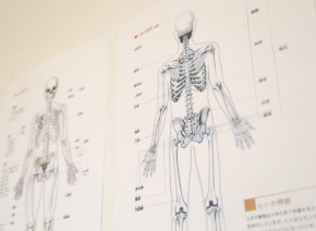 肩、腰が痛い、体がだるい、など お体の不調をマッサージ感覚で整えます。